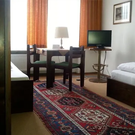 Corona Hotel