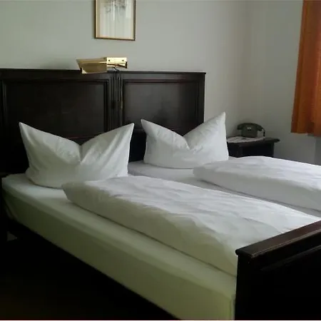 Corona 3*